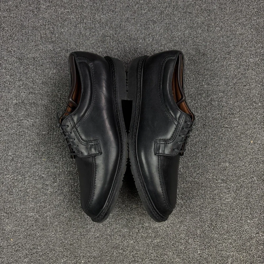 Allen Edmonds toe details leather